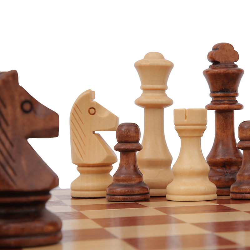 Juego de ajedrez de madera de  - Board Game Queen reseña y precio